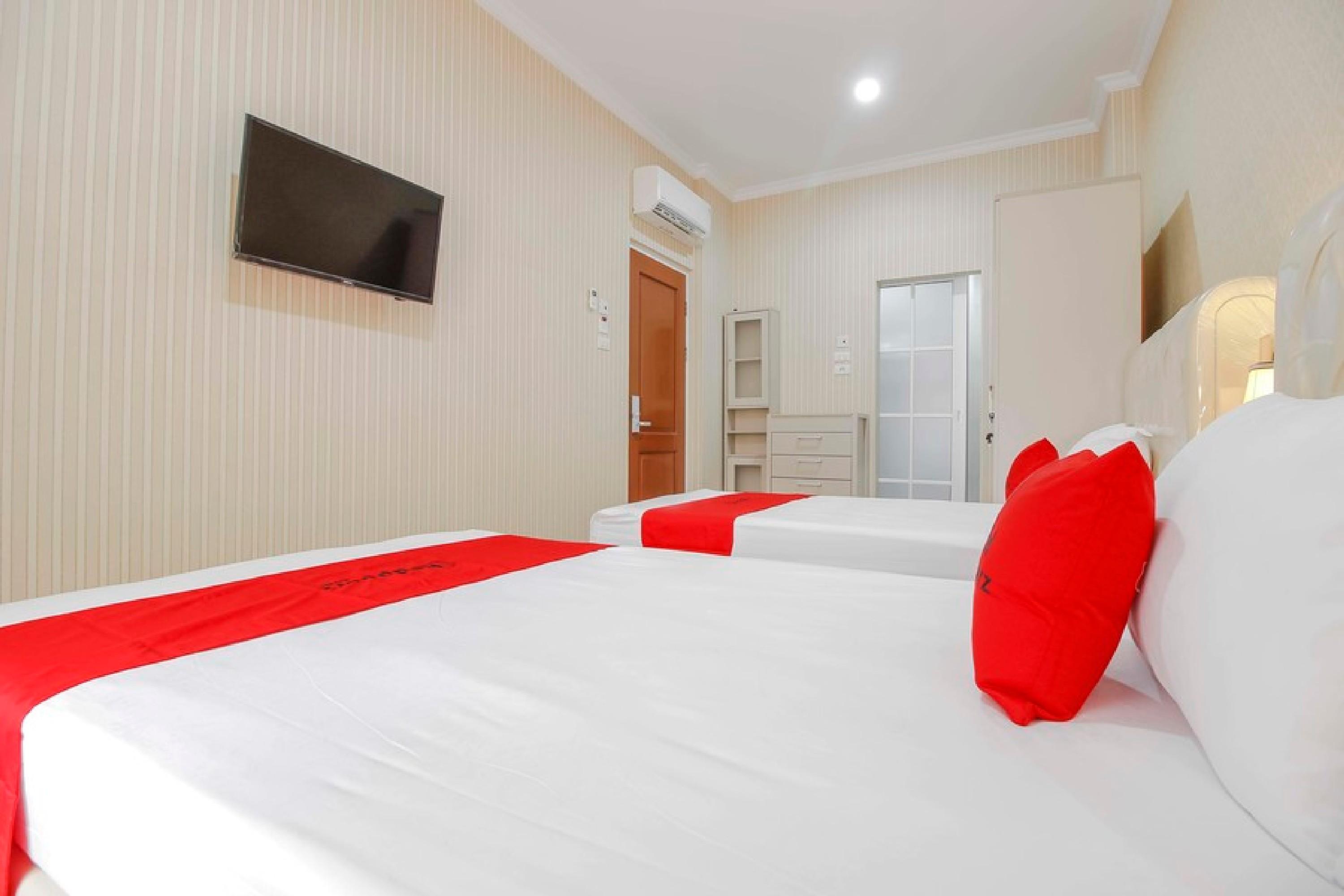 Reddoorz Plus @ Kwitang 2 Yakarta Exterior foto